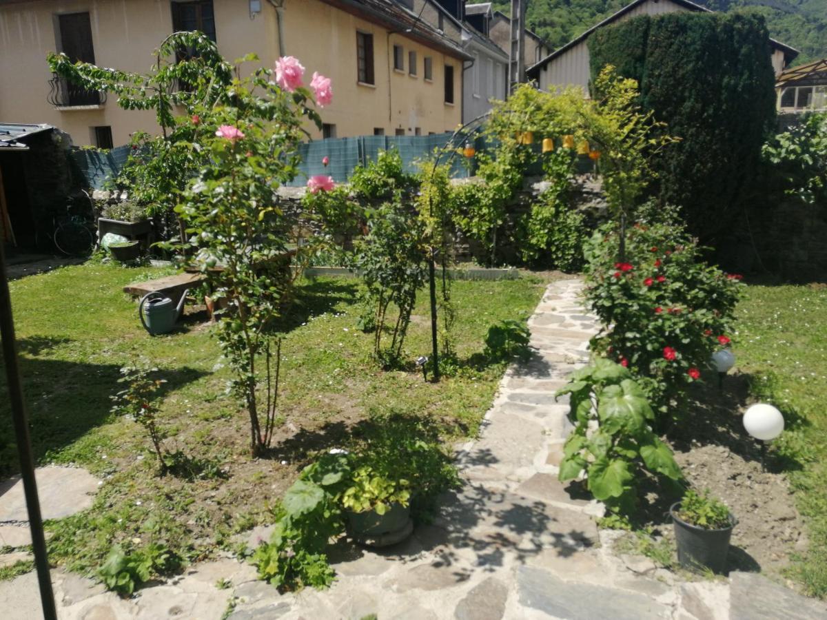 Вілла Les Rosiers Bagneres-de-Luchon Екстер'єр фото