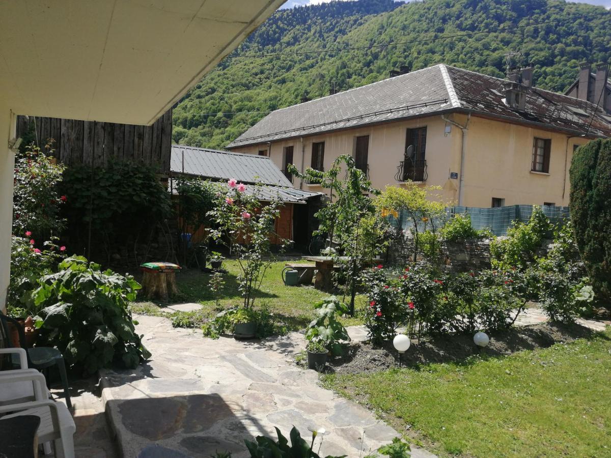 Вілла Les Rosiers Bagneres-de-Luchon Екстер'єр фото